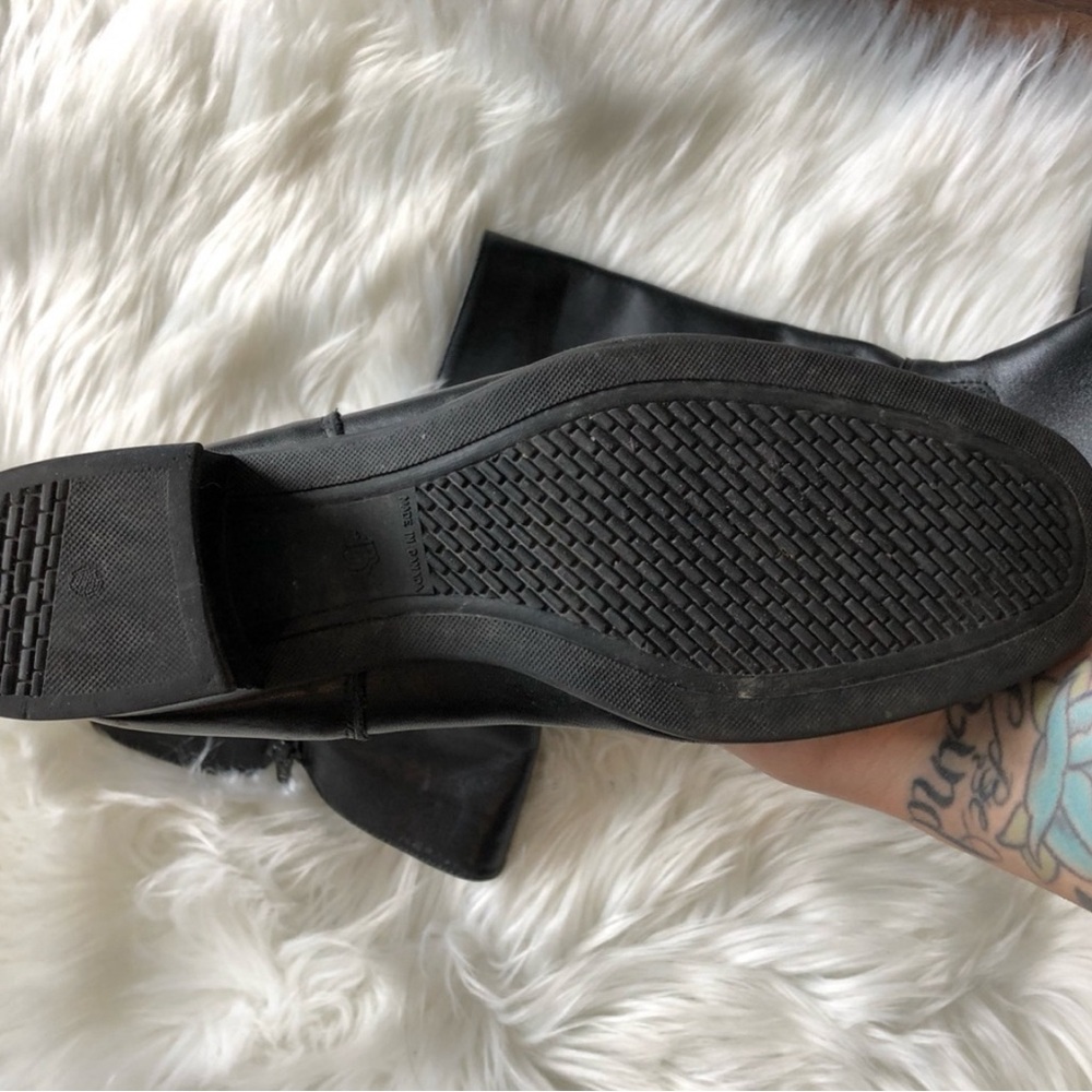 Black Waterproof Leather Boots with Heel - Picture 2 of 6